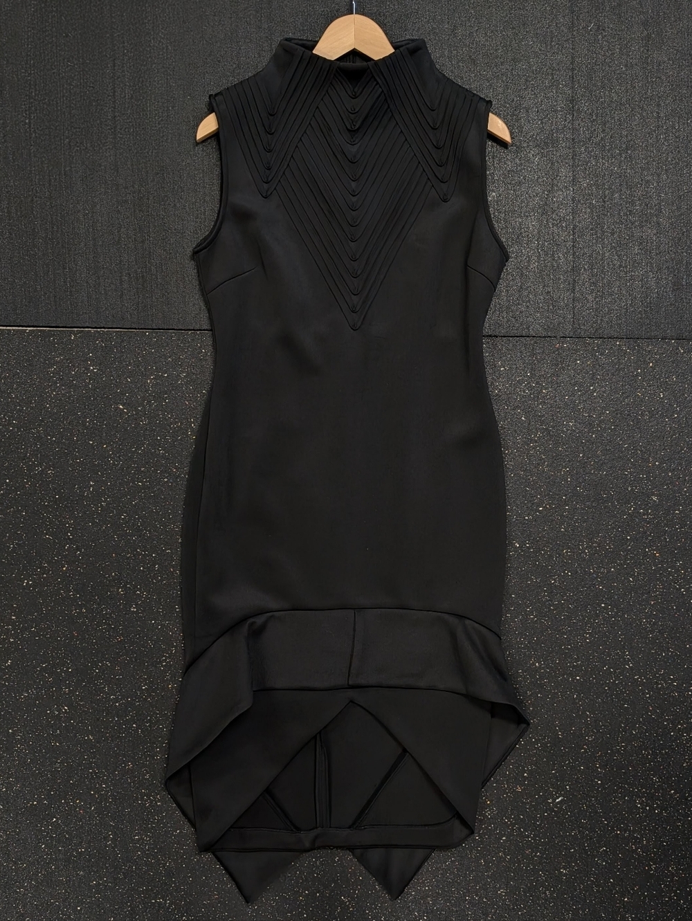 ELIATT Black Sleeveless High Neck Asymmetrical Hem Midi Dress Womens XL Elegant